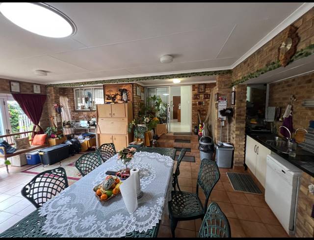 3 BEDROOM TOWNHOUSE FOR SALE IN MISTY BAY